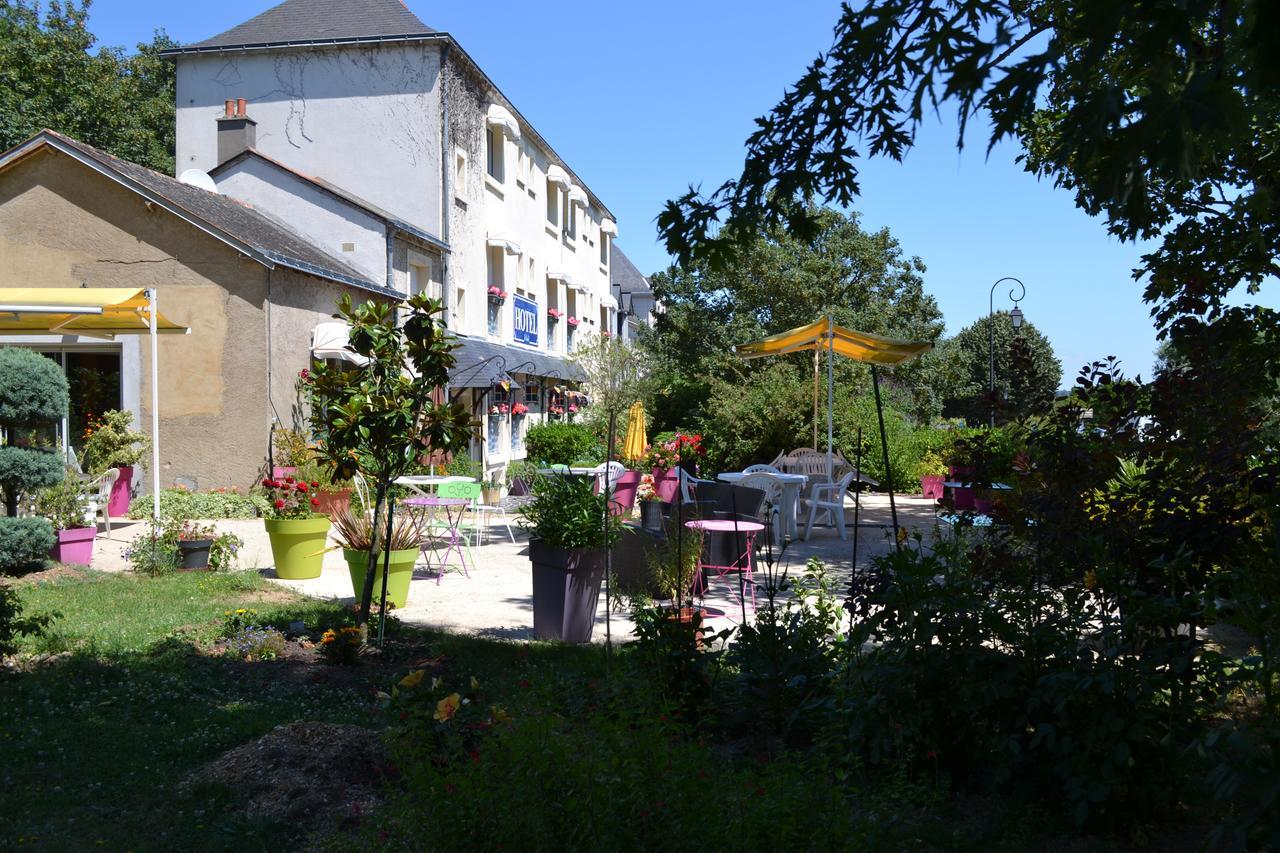 Hotel Le Castel Brissac-Quince Exteriör bild
